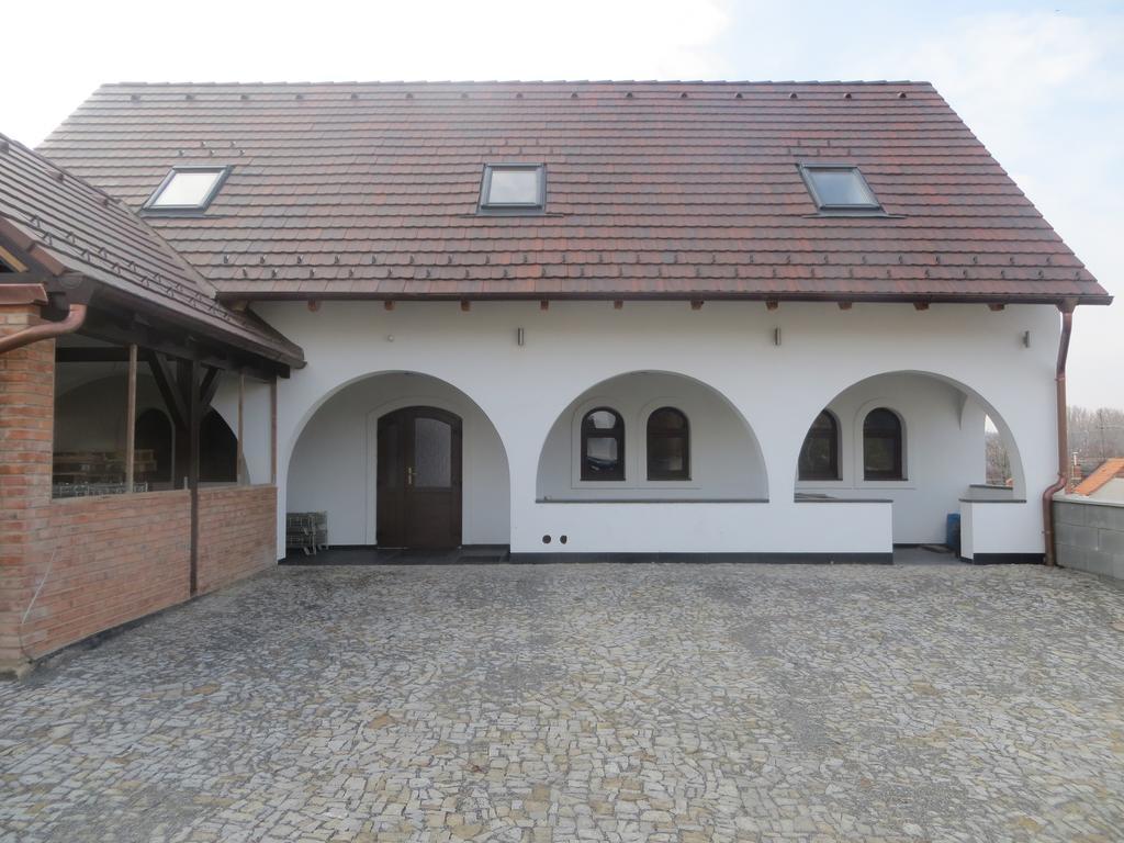 U Vinarstvi Otel Mutěnice Dış mekan fotoğraf